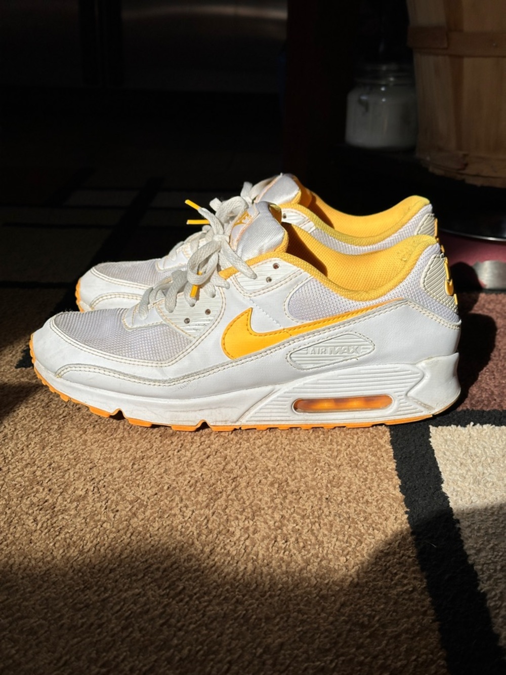 Nike Air Max 90 Sneakers